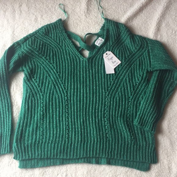 Hippie rose juniors crisscross back sweater - Picture 2 of 8